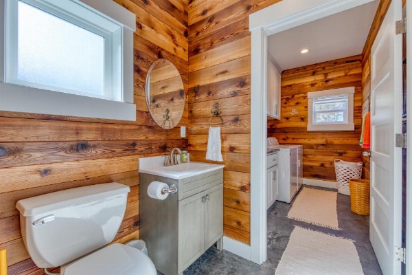 Twin Rocks Beach Retreat image 19