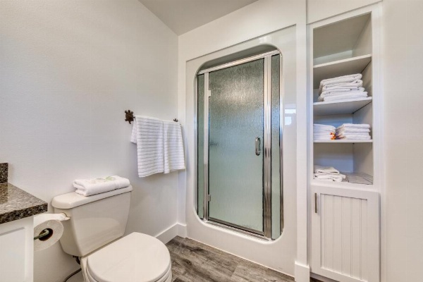 Twin Rocks Beach Retreat image 24