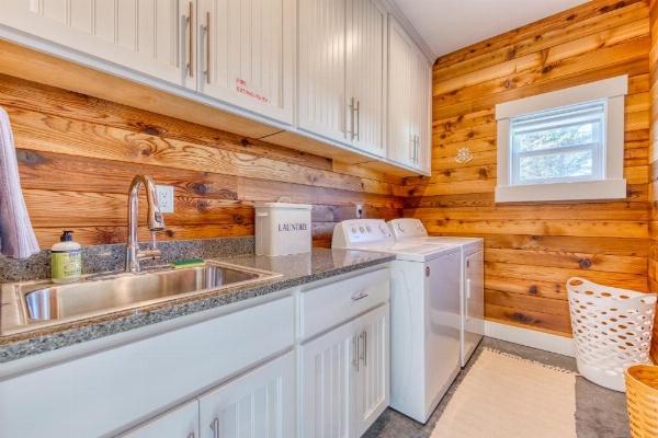 Twin Rocks Beach Retreat image 26