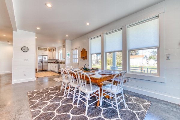 Twin Rocks Beach Retreat image 6